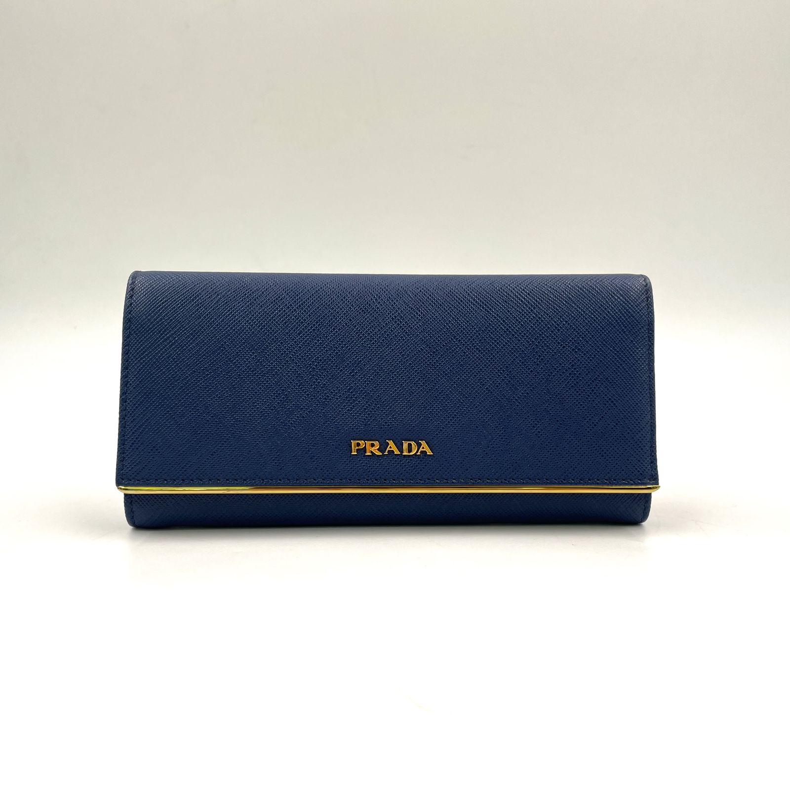 PRADA 長財布 パスケース ゴールドロゴ サフィアーノ ブルー 【公式通販】