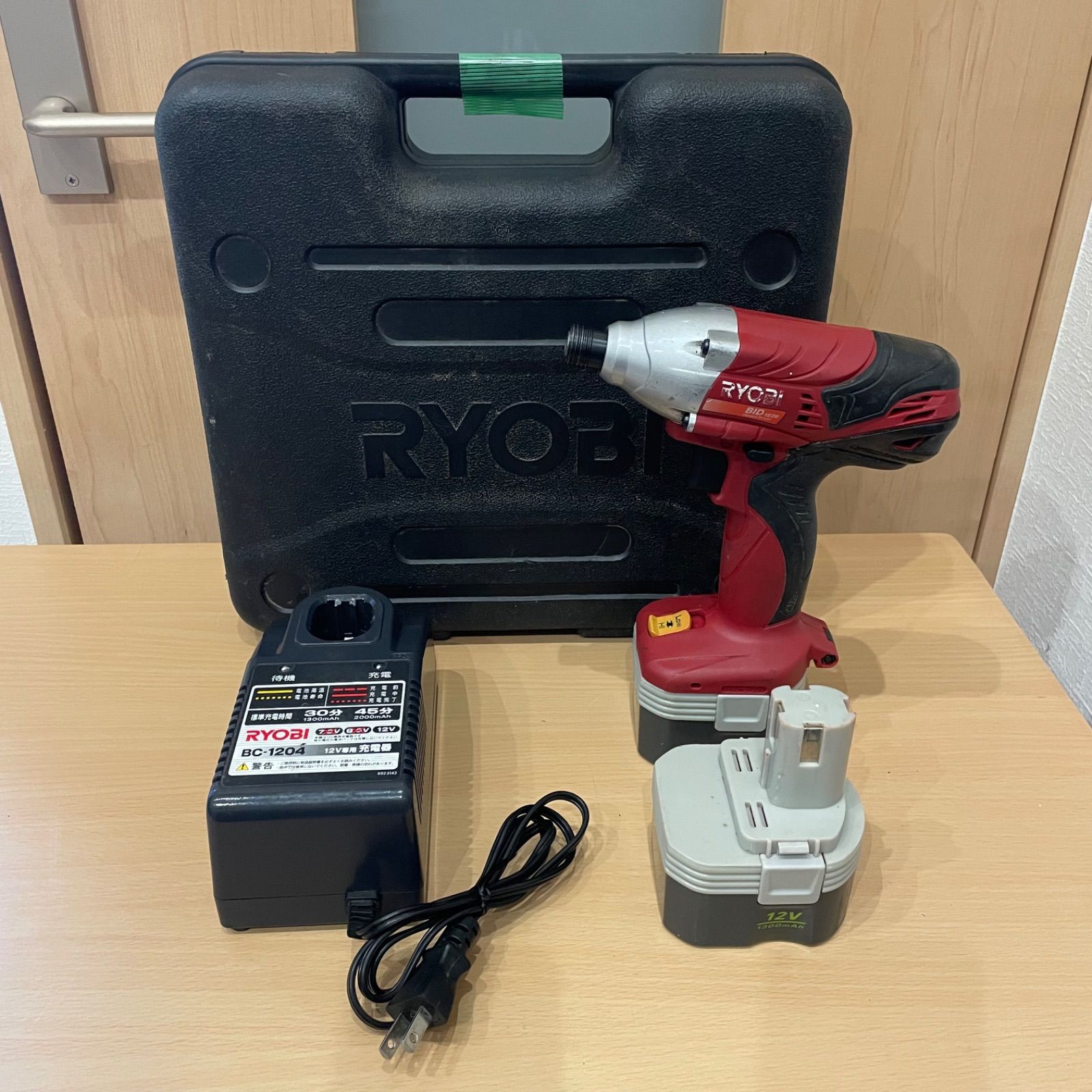 RYOBI リョービ 充電式インパクトドライバ BID-1226 充電式ドライバ 