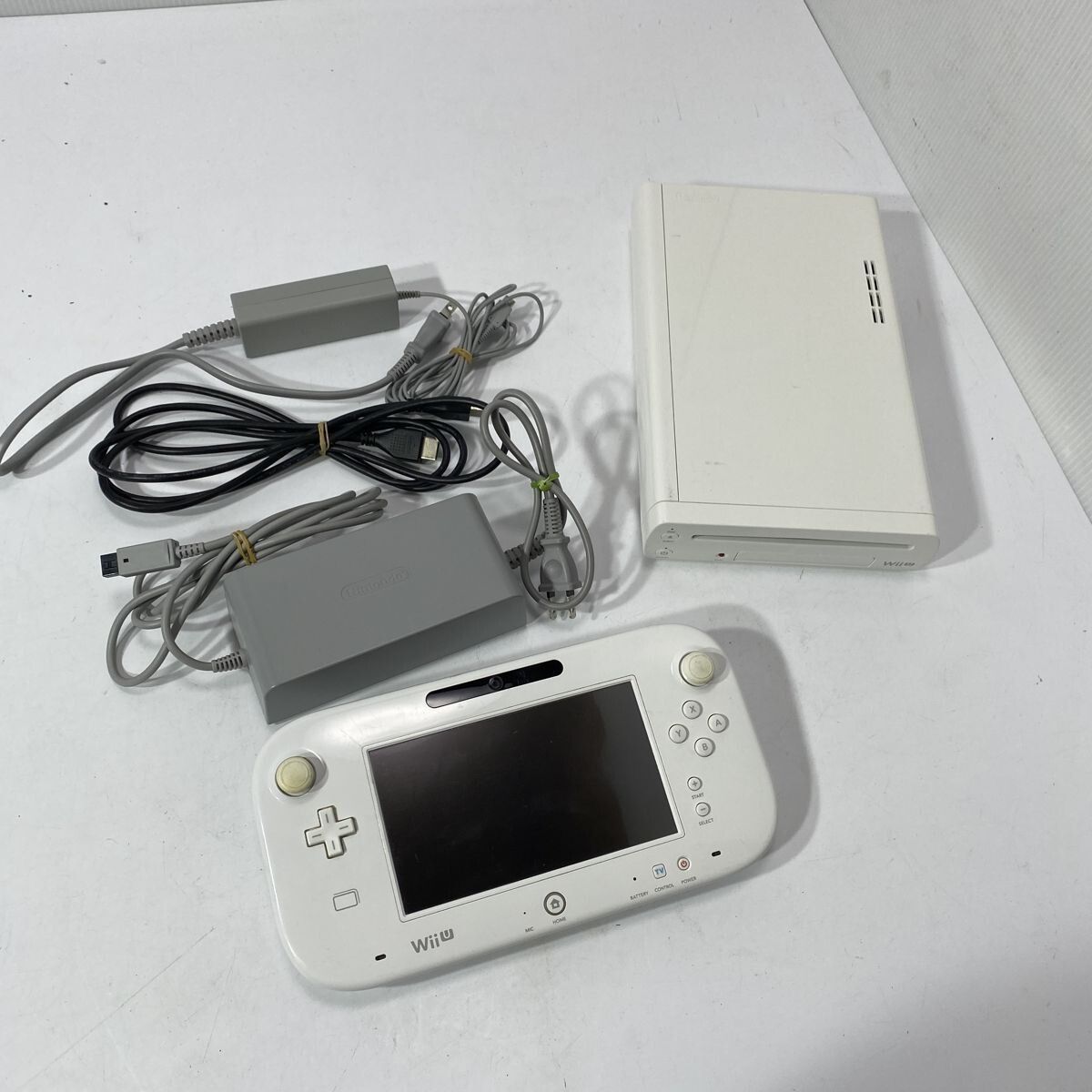 2/8最終処分】動作確認/初期化済み Nintendo WiiU 本体 32GB WUP-010 