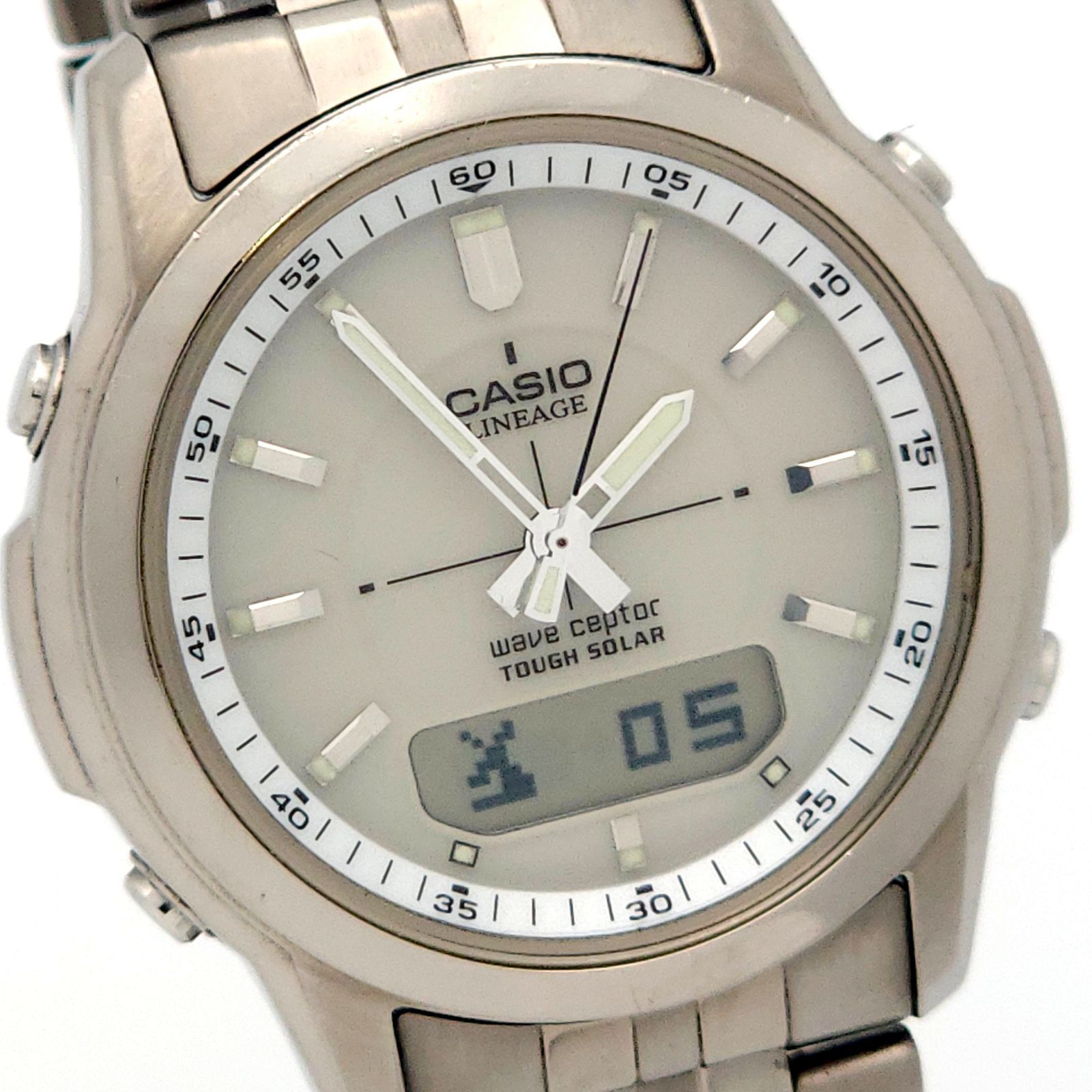 CASIO カシオ リニエージ LCW-100T ソーラー電波 動作品 チタニウム