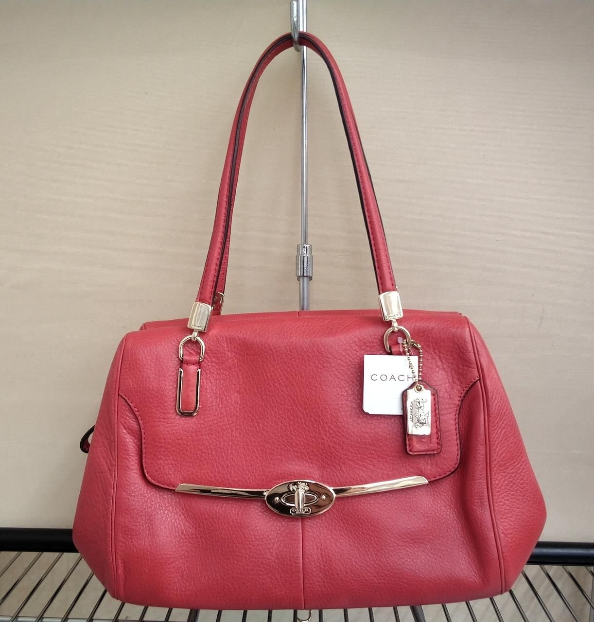 COACH 型番：25169 レザーバッグ オレンジ - メルカリ