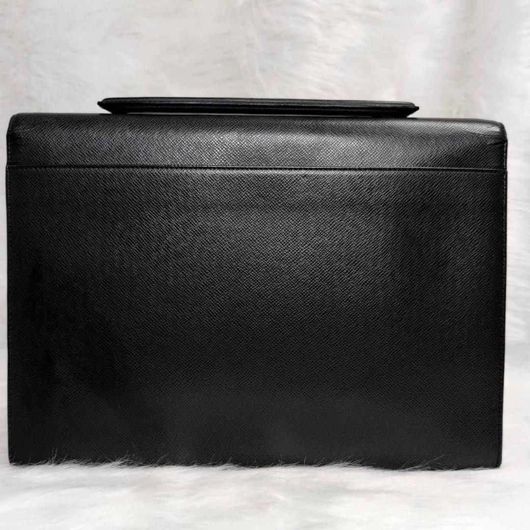 LOUIS VUITTON タイガ ポルト ドキュマン アンガラ ビジネスバッグ