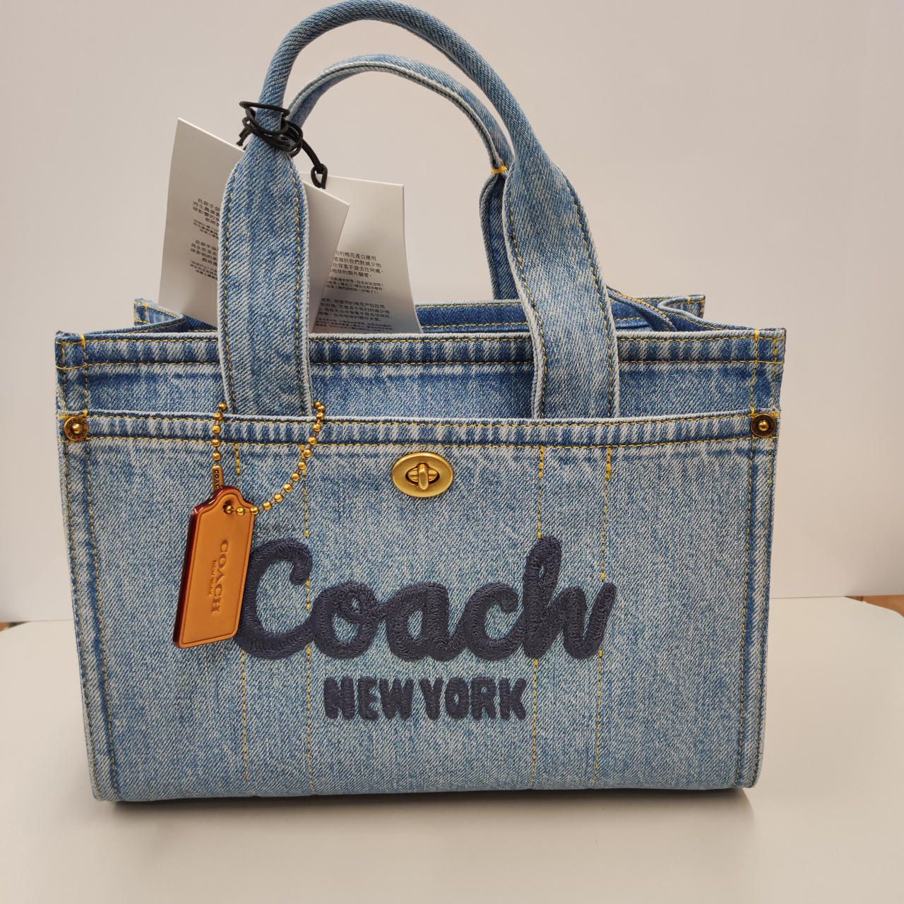 COACH 型番：CR659 カーゴトート26 - メルカリ