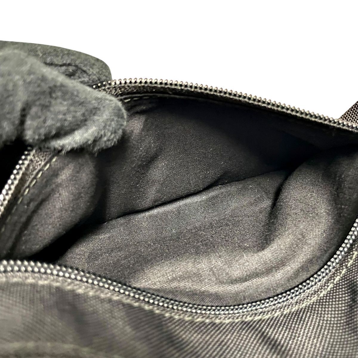中古】 BALENCIAGA バレンシアガ エクスプローラー ナイロンボディ