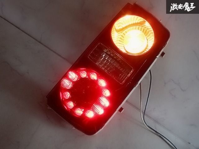 ☆点灯OK☆ 日産 純正 MNE51 E51 エルグランド LED テールライト