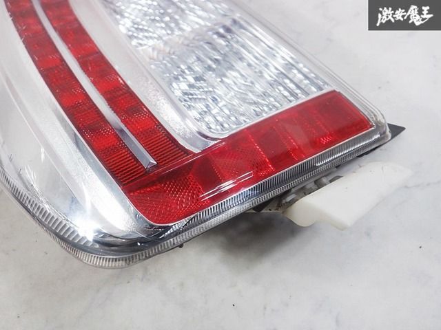 ☆点灯OK☆トヨタ 純正 ZVW30 プリウス 後期 LED テールランプ テール 