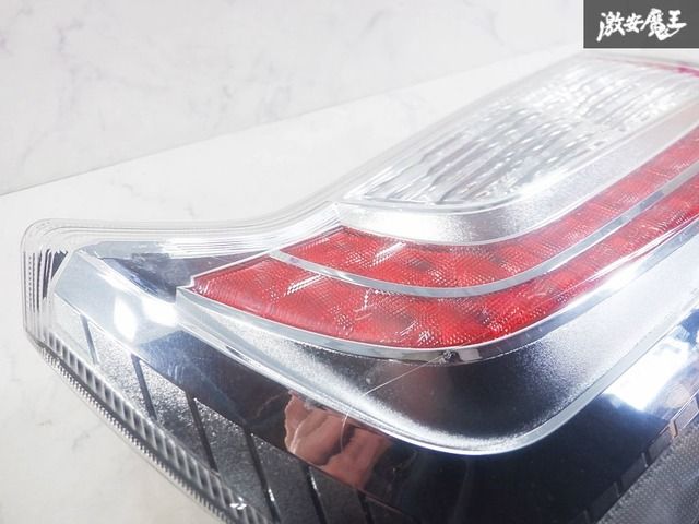 ☆点灯OK☆トヨタ 純正 ZVW30 プリウス 後期 LED テールランプ テール 