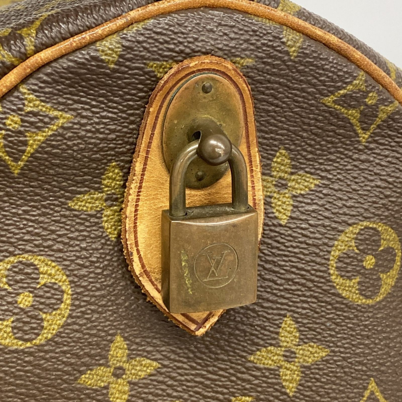 ルイヴィトン Louis Vuitton モノグラム キーポル バンドリエール55 