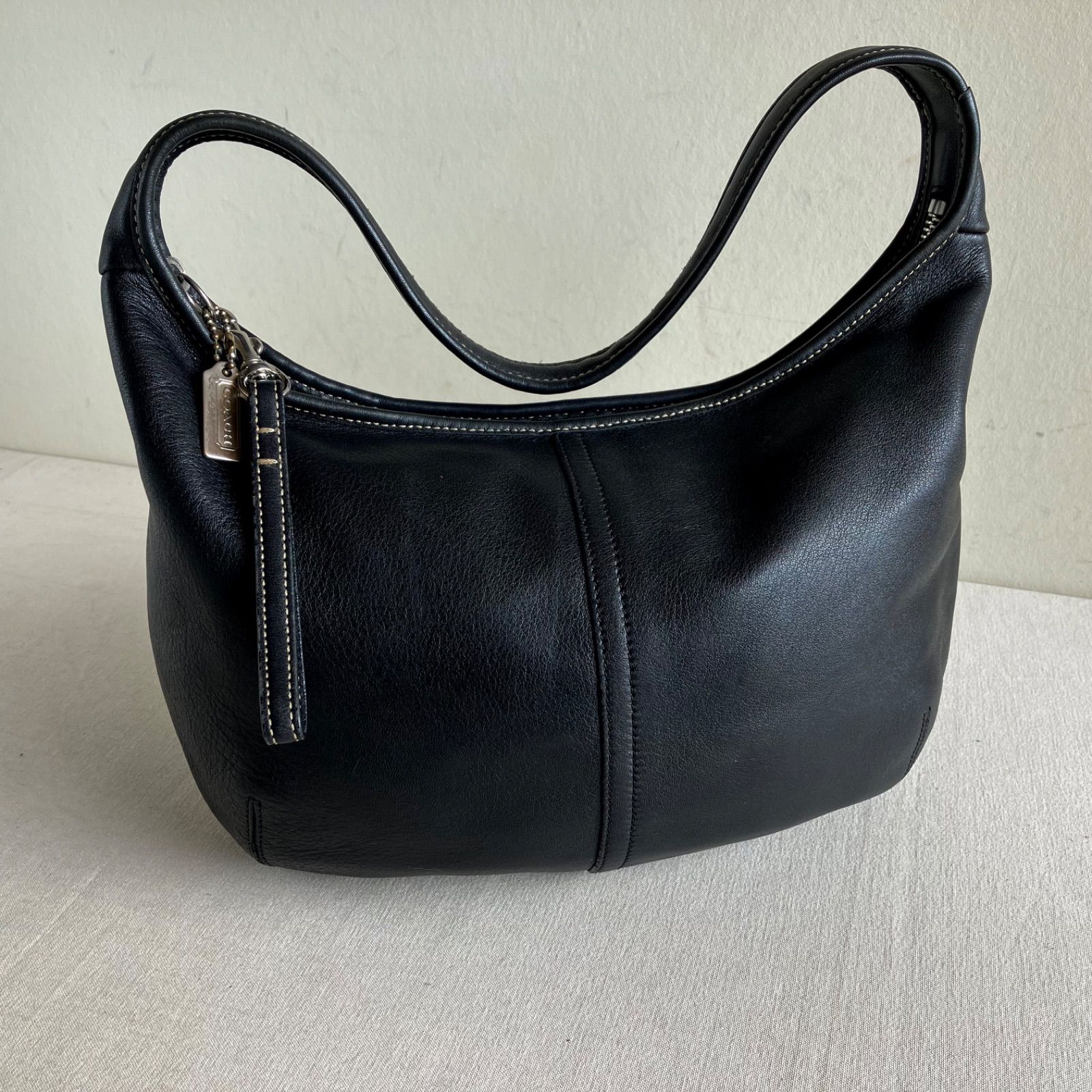 Vintage Coach Ergo Hobo Black Leather Crescent Shoulder Bag Top