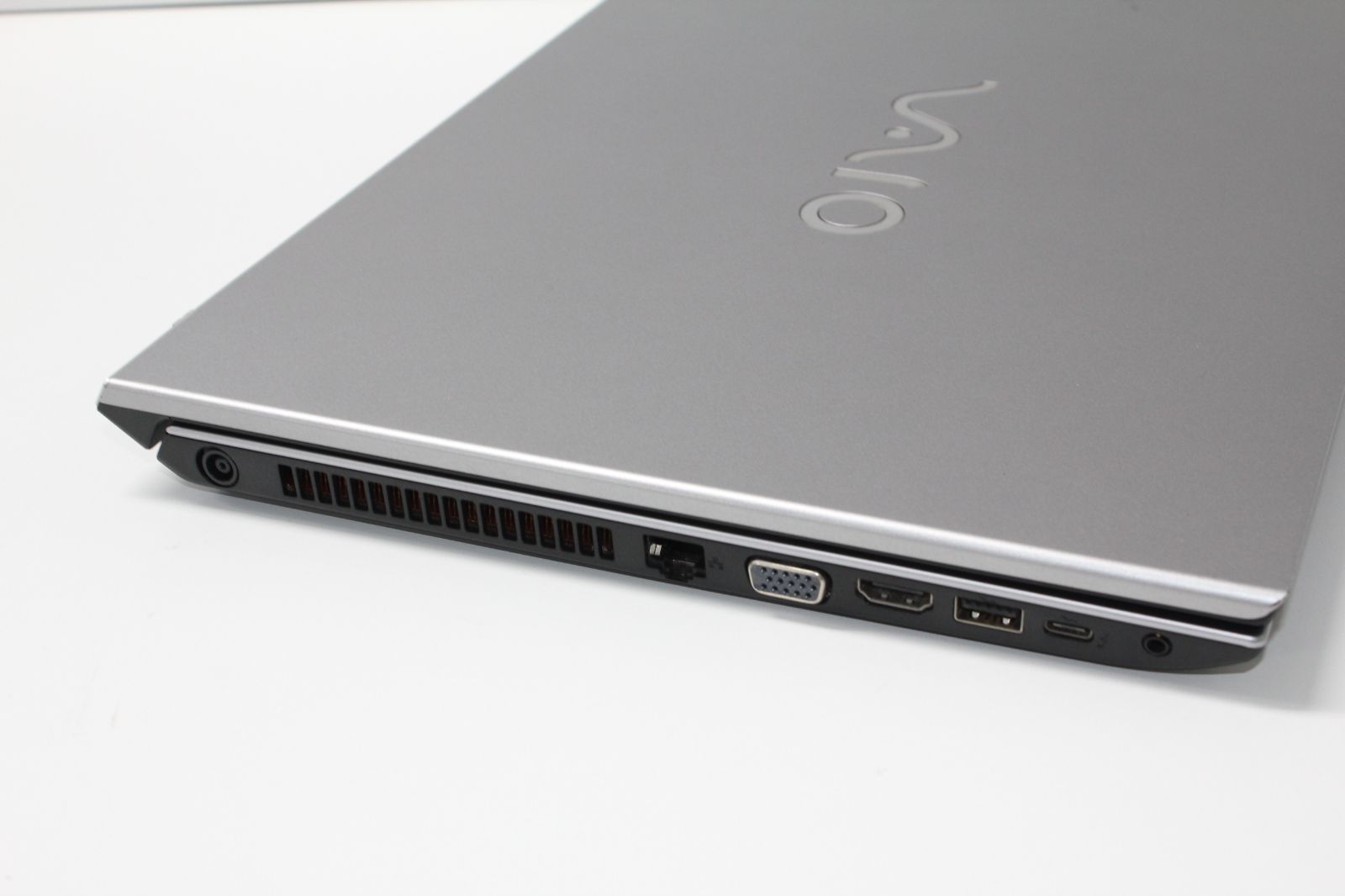 中古ノートPC】SONY〈VAIO S15〉Intel Core i7/SSD240GB/メモリ8GB ④ 