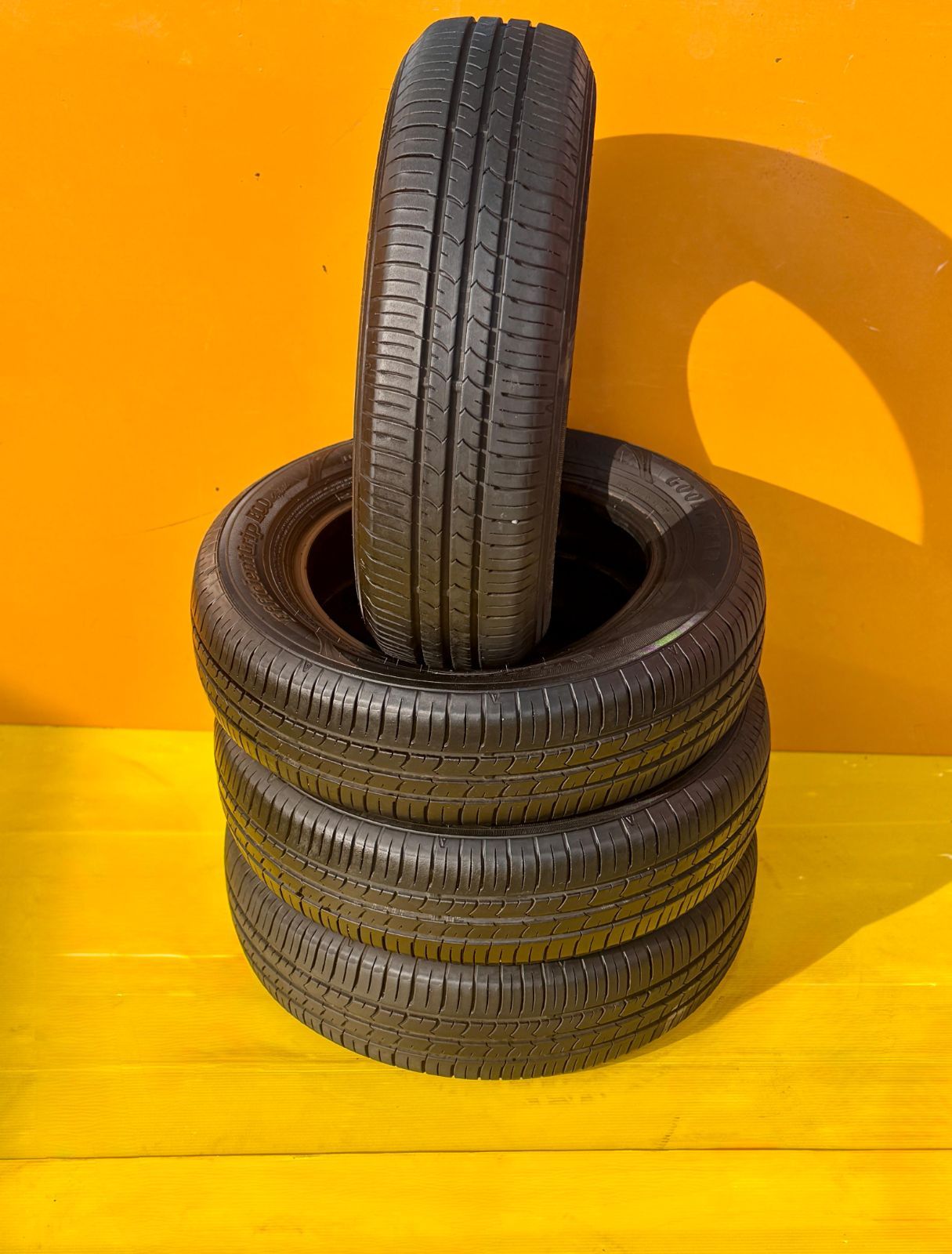 み*を様 2025年製 4本SET GOODYEAR グットイヤー 235/60 み*を様 2025年製 4本SET GOODYEAR グットイヤー 235/60 GOODYEAR