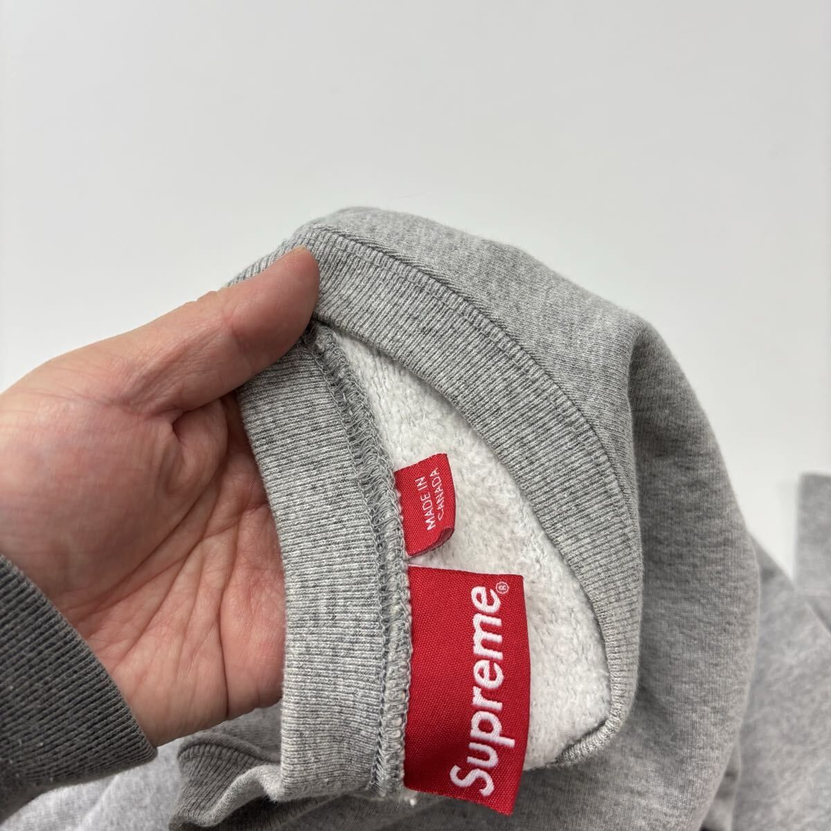 Supreme CUTOUT LOGO CREWNECK シュプリーム カットアウト ロゴ クルー 