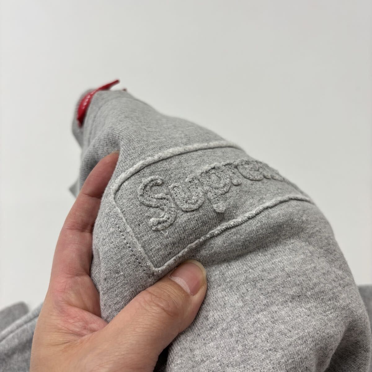 Supreme CUTOUT LOGO CREWNECK シュプリーム カットアウト ロゴ クルー 