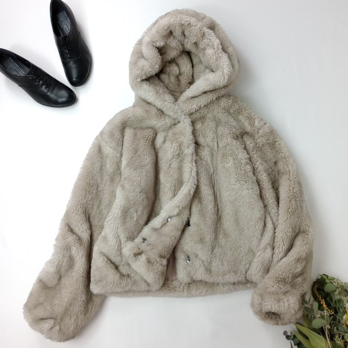 アイテムをオンラインでご ZARA ショートフェイクファーコート 【公式