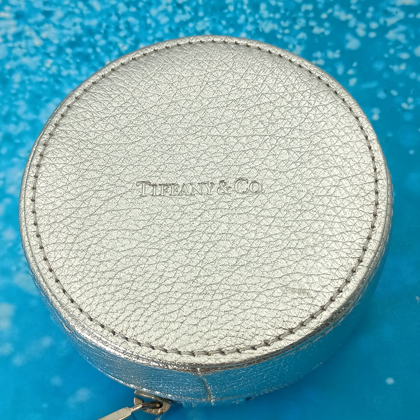 Tiffany & Co. シルバー ラウンドジュエリーケース　スモール Tiffany & Co. シルバー ラウンドジュエリーケース スモール 【公式通販】