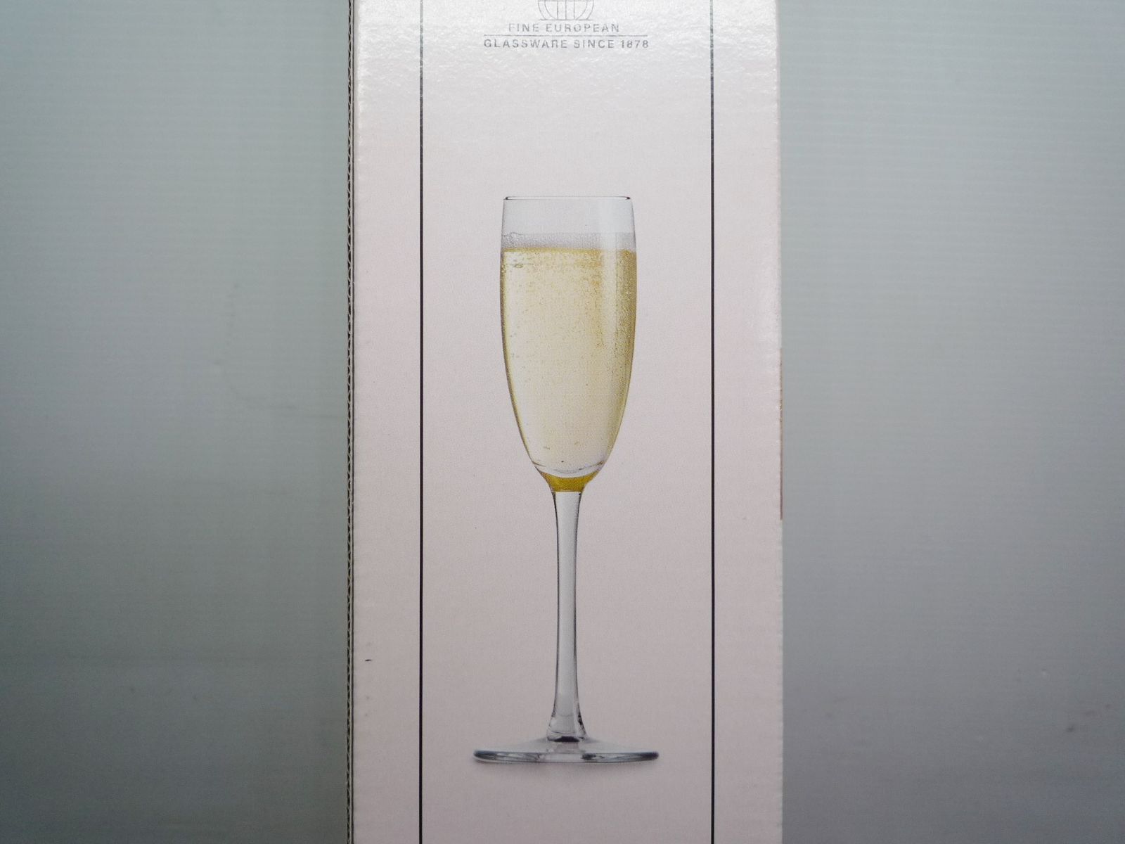 ロイヤルレアダム SANTE FLUTE シャンパングラス 180ml4脚入り×10箱 ロイヤルレアダム SANTE FLUTE シャンパングラス 180ml4脚入り×10箱