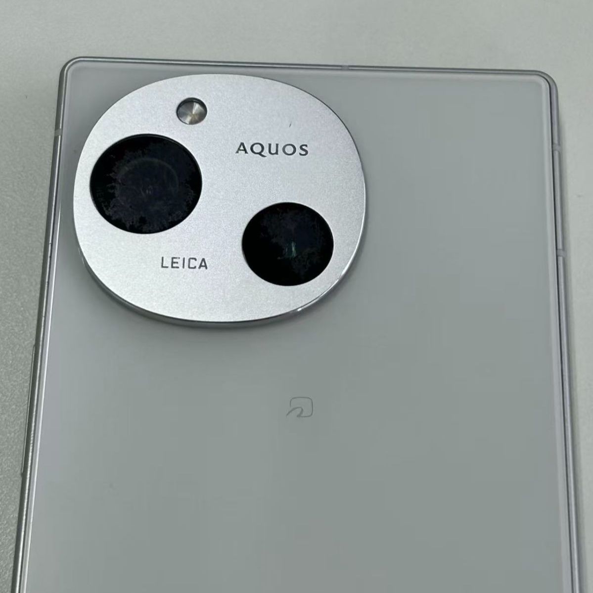 ジャンク】AQUOS R9 ホワイト 動作未確認 - メルカリ