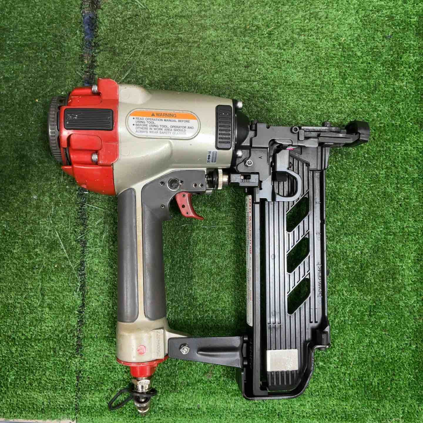 ☆マックス(MAX) 常圧フロアタッカ TA-557F/957Tフロア【草加店】 電動工具・エア工具 ☆マックス(MAX) 常圧フロアタッカ TA-557/957T