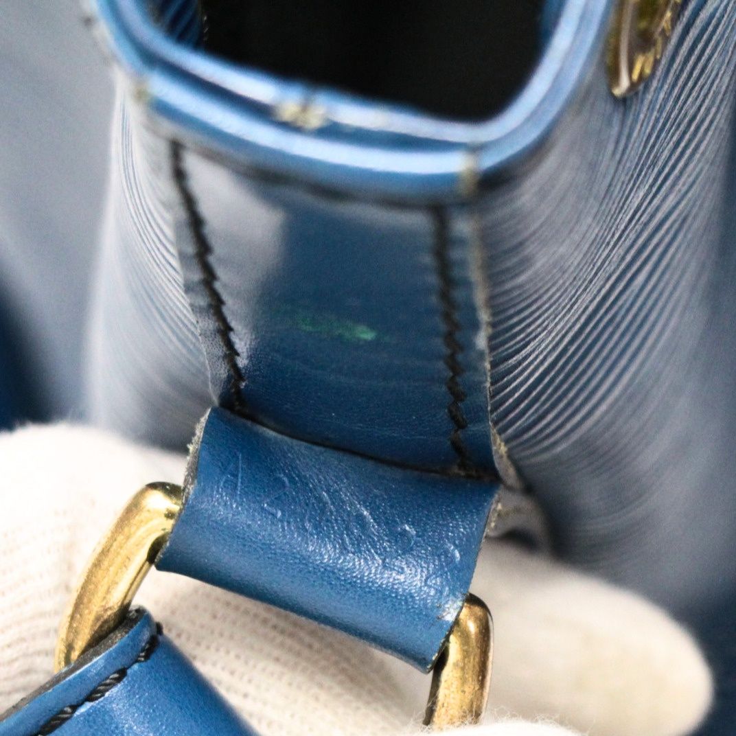 ルイヴィトン Louis Vuitton プチ ノエ 巾着 ショルダーバッグ エピ トレドブルー M44105 【73889】 LOUIS VUITTON（ルイ・ヴィトン） ルイ ヴィトン エピ プチノエ 巾着