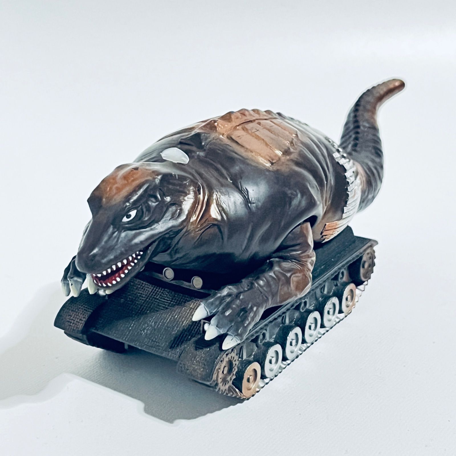 SFVI0018 恐竜戦車 2002 ウルトラマン特撮ソフビ BANDAI(バンダイ