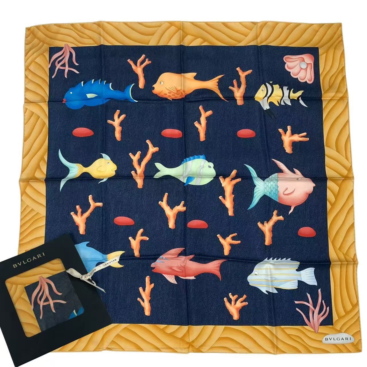 未使用品 BVLGARI ブルガリ シルク スカーフ ストール 魚 大判