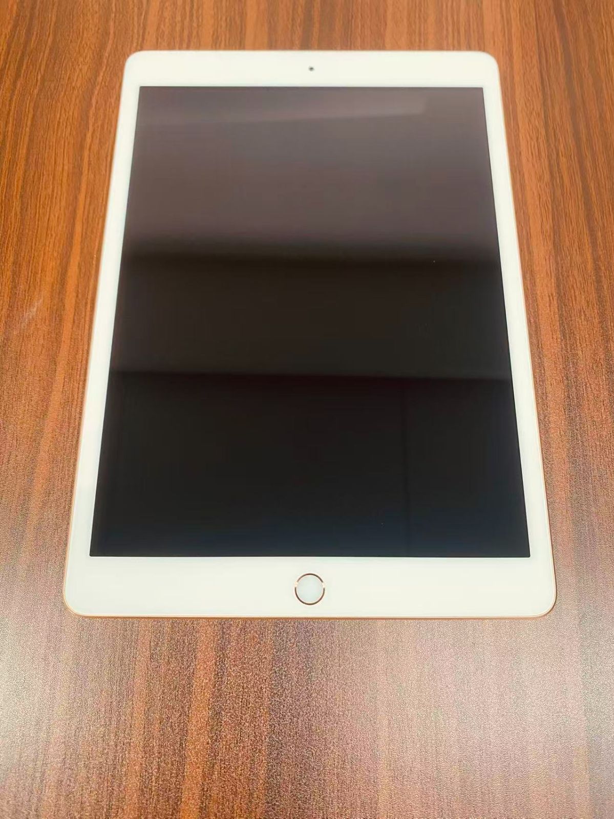 iPad 第7世代 128GB Gold Wi-Fi (中古) - メルカリ