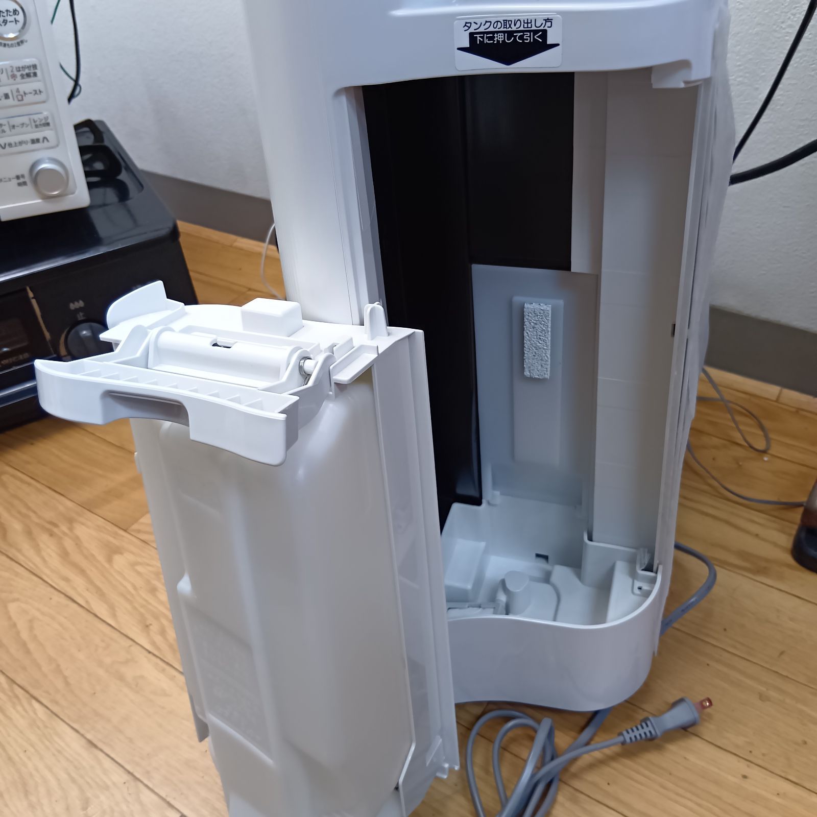 N SHARP 加湿空気清浄機 KC-S500Y-W 2024年製 - メルカリ