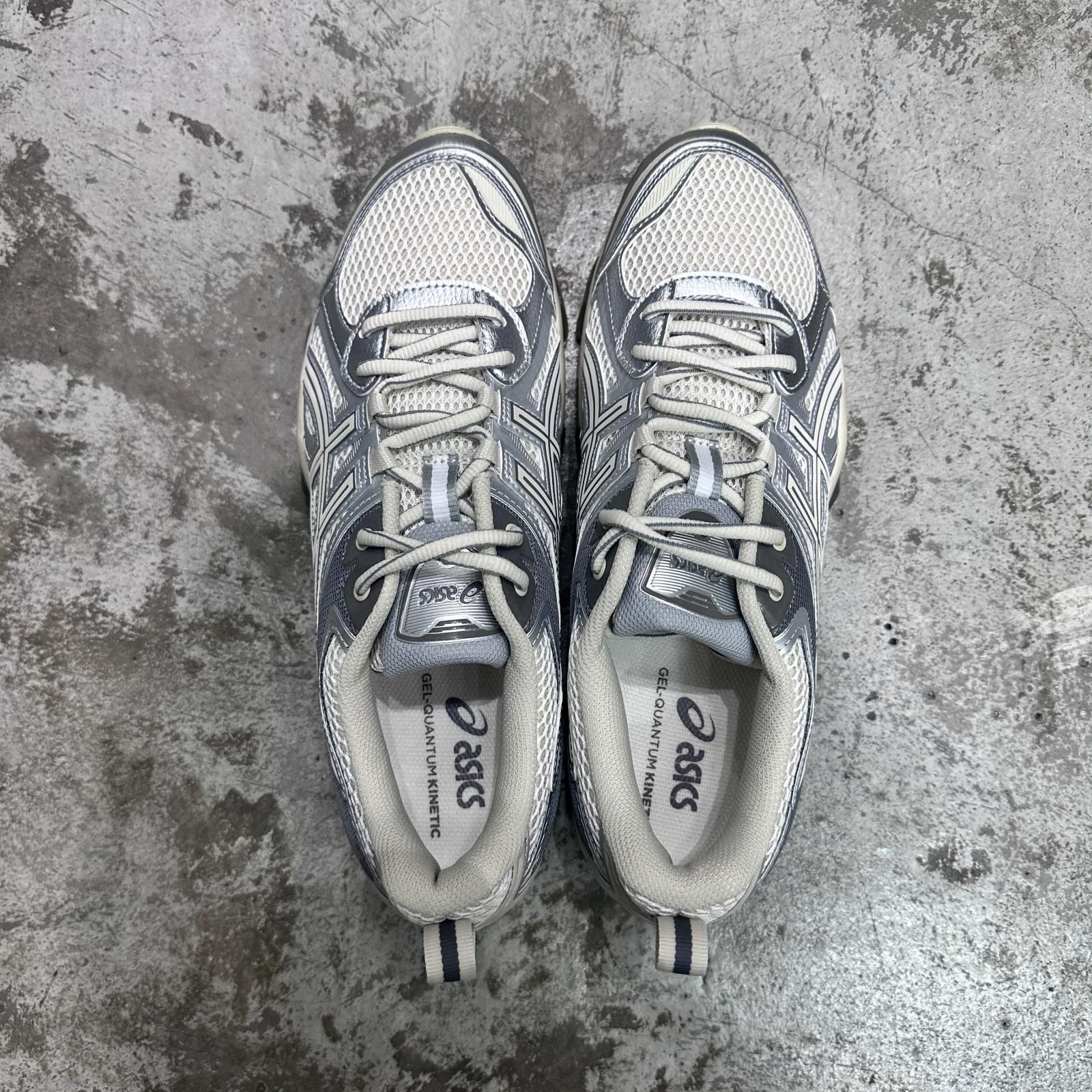 参考上代33000円 未使用 asics GEL-QUANTUM KINETIC ゲル-クァンタム 