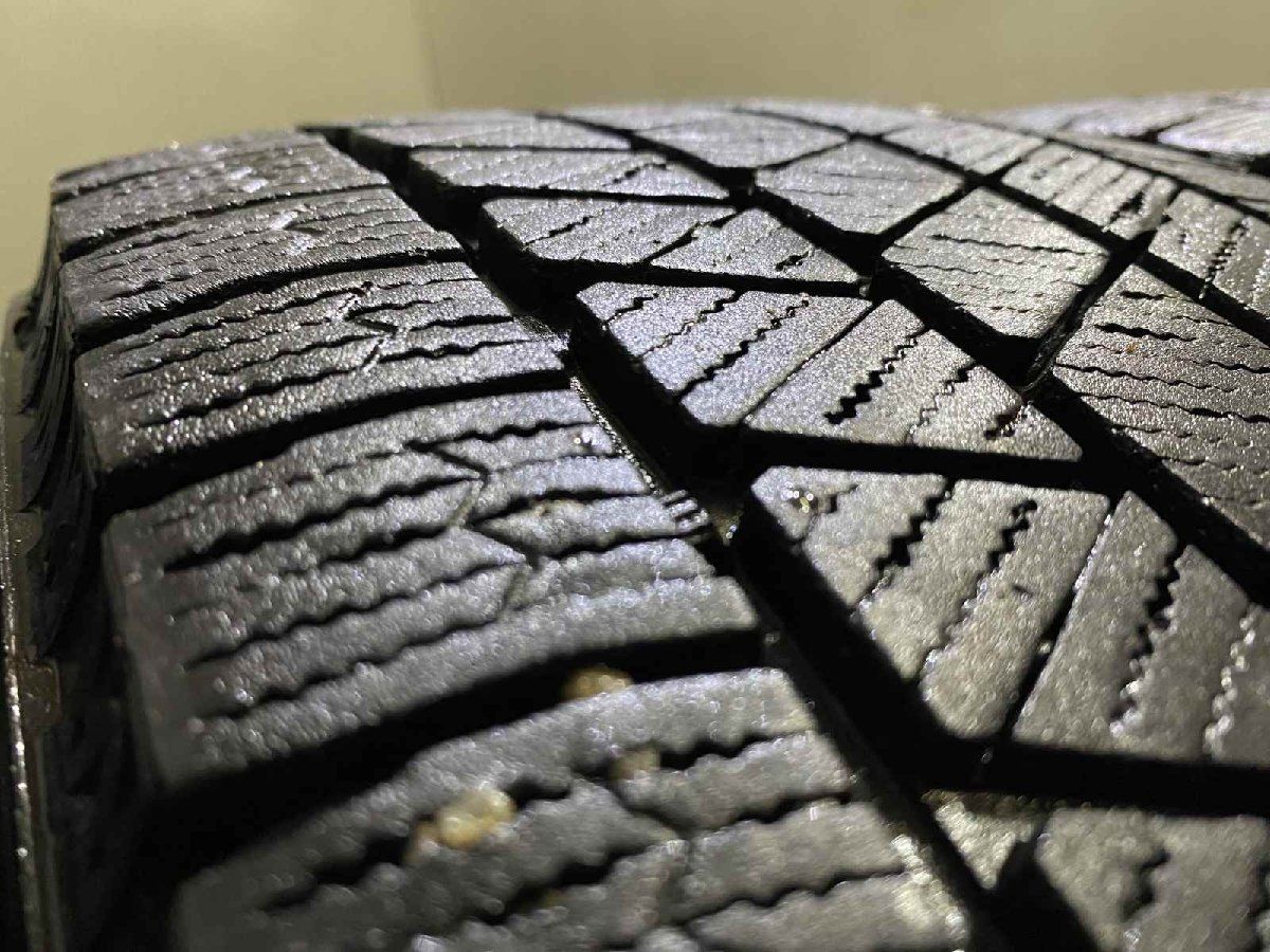 BS BRIDGESTONE BLIZZAK VRX3 205/60R16 16インチ スタッドレス 4本 22年製 バリ溝 ヴォクシー レガシィB4 ジューク プリウスα等 (KTN707) BS BRIDGESTONE BLIZZAK VRX3 205/60R16 16インチ スタッドレス 4本 22