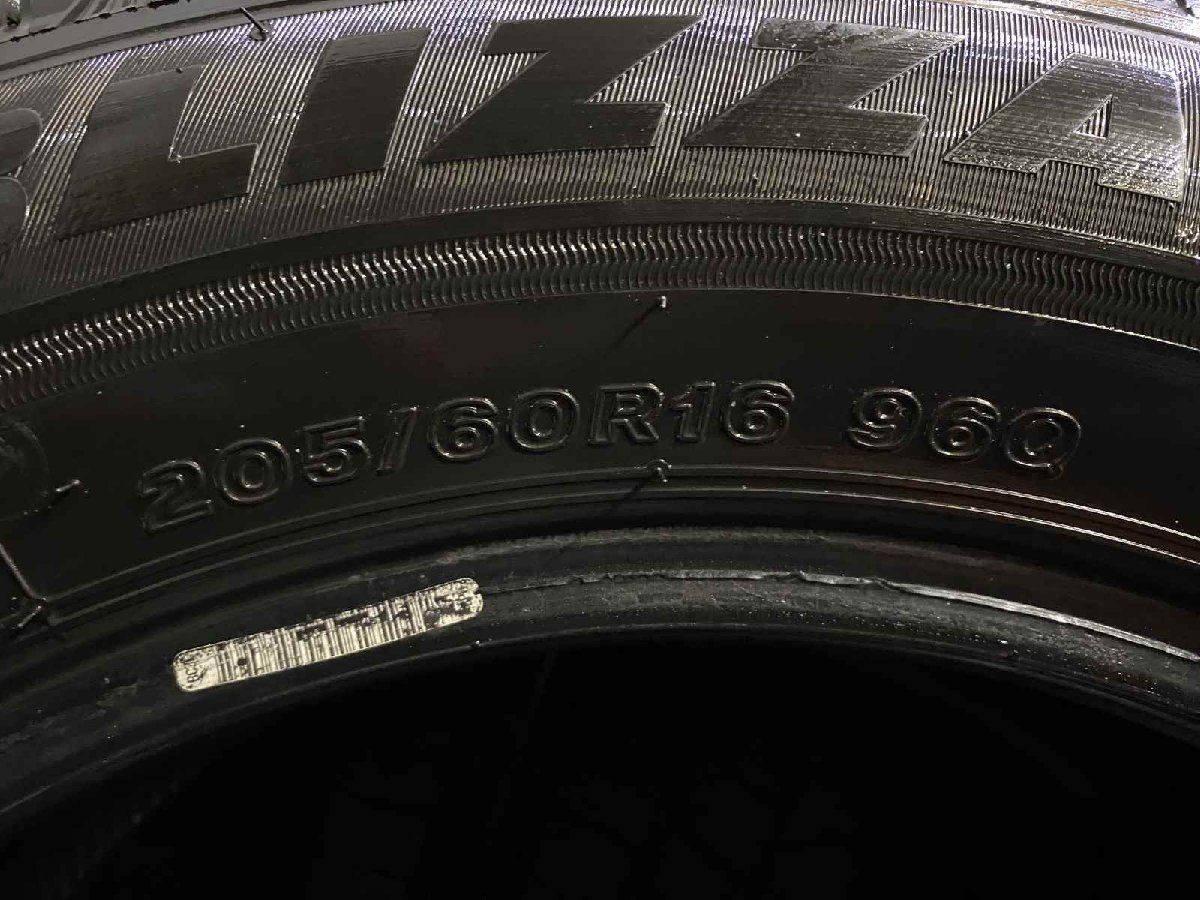 BS BRIDGESTONE BLIZZAK VRX3 205/60R16 16インチ スタッドレス 4本 22年製 バリ溝 ヴォクシー レガシィB4 ジューク プリウスα等 (KTN707) ブリザック 2025年製 BLIZZAK VRX3 165/55R15 75Q 【4本セット