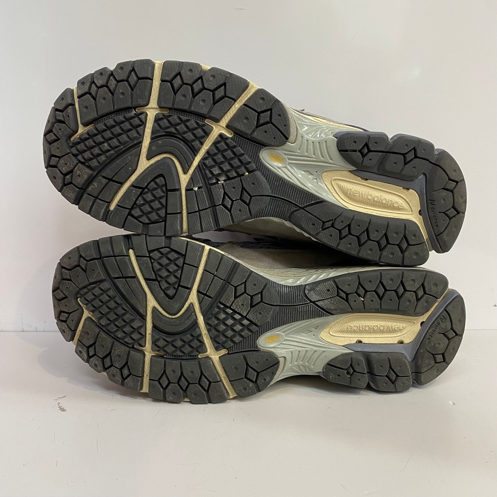 ニューバランス new balance オーラリー AURALEE コラボ 1906R 