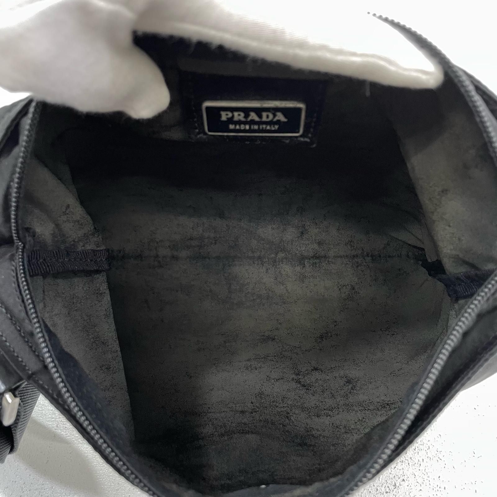 【中古】PRADA | プラダ テスート 三角ロゴ ショルダーバッグ ブラック【尾張小牧店】 中古】PRADA | プラダ テスート 三角ロゴ ショルダーバッグ ブラック