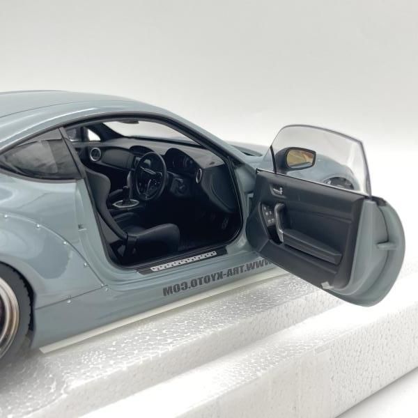 中古】オートアート 1/18 ロケットバニー 86 (コンクリート・グレー