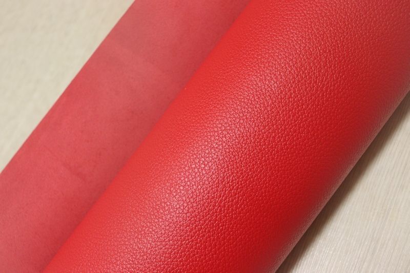 レッド 230ds クロム革 牛革 国産 レザー シボ型押し はぎれ 一枚革 レザークラフト 革 皮 本革 diy 生地 材料