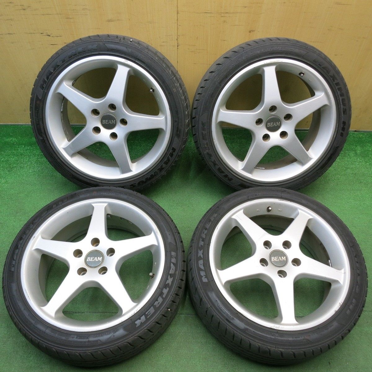 バリ溝！25年！9.5分☆205/45R17 マックストレック MAXIMUS M1 BEAM 