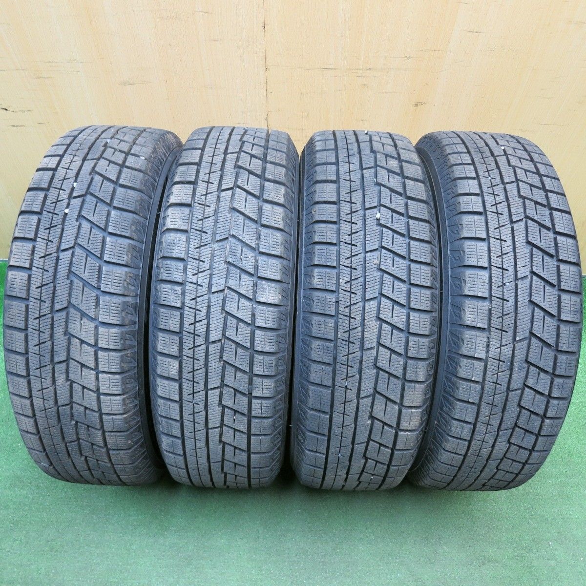 ほぼ未使用!22年☆日産 C26 セレナ 純正 195/60R16 ほぼ未使用!22年☆日産 C26 セレナ 純正 195/60R16