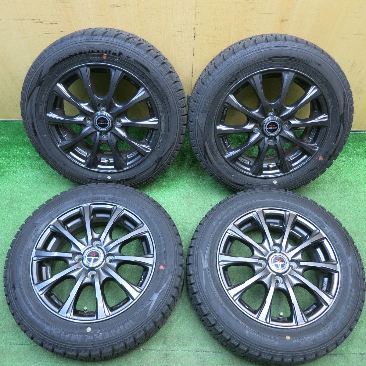バリ溝！24年！キレイ！ほぼ10分☆スタッドレス 165/65R14 ダンロップ 