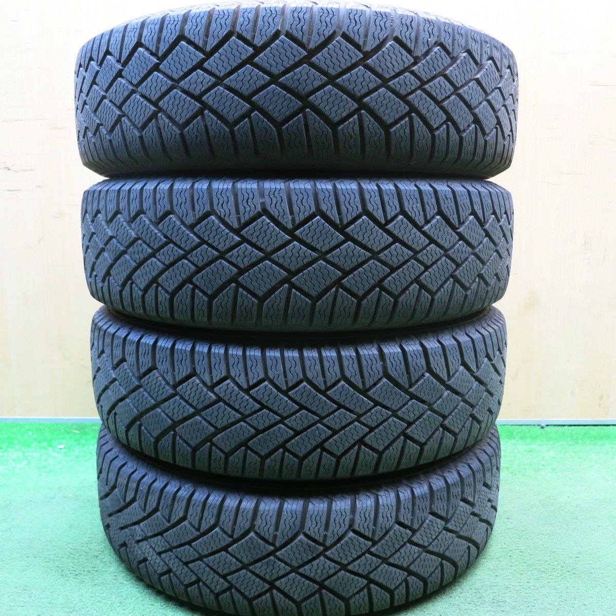 □SCHNEIDER社外☆195/60R17☆2023年スタッドレスタイヤ付き バリ溝 