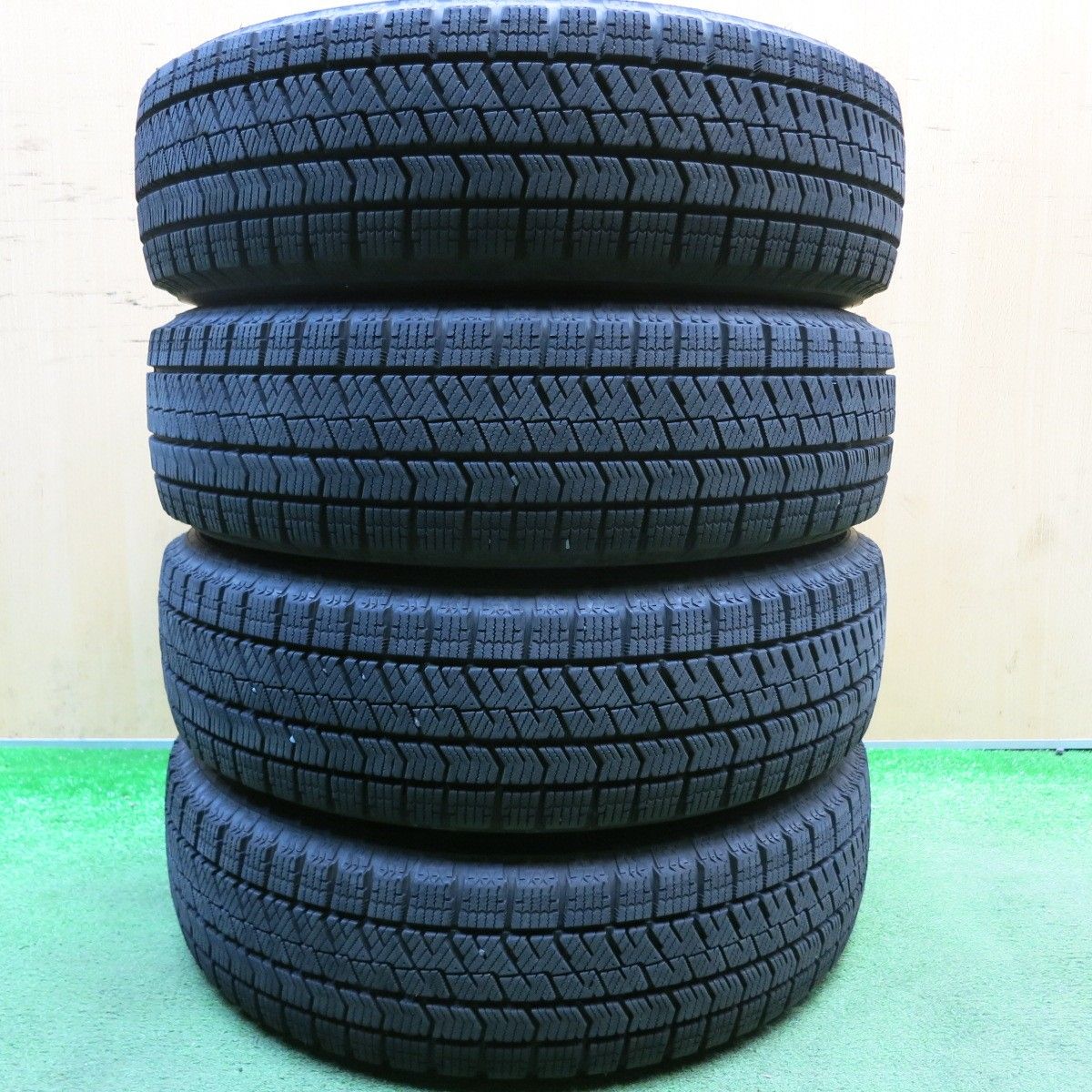 バリ溝！8.5分☆スタッドレス 155/65R14 ブリヂストン ブリザック VRX2 