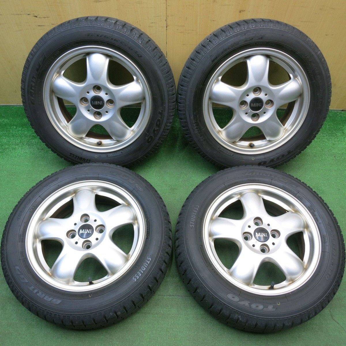 バリ溝！8.5分☆MINI R55 R56 ミニ クーパー 純正 175/65R15 