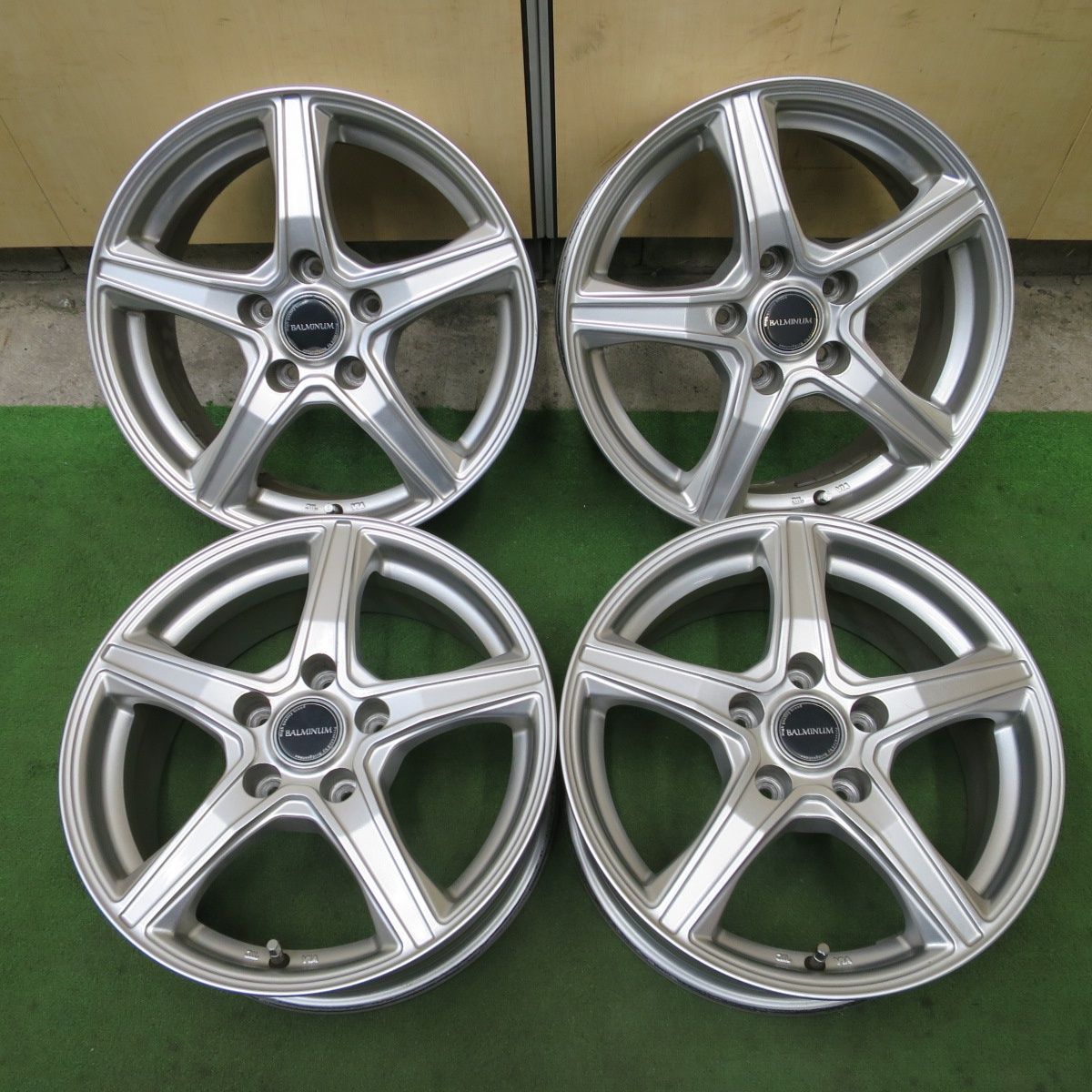 送料無料] 4本価格☆BALMINUM VR5 バルミナ 16インチ ホイール 16×6.5J 