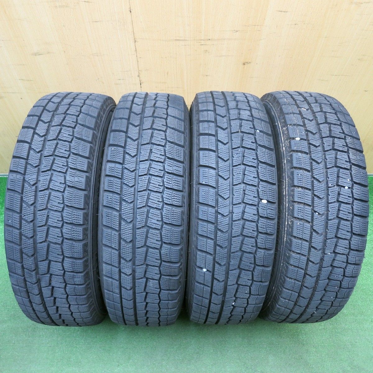 ☆【送料無料】☆バリ溝 175/65R15 ecofine (2024年)☆アクア ヤリス