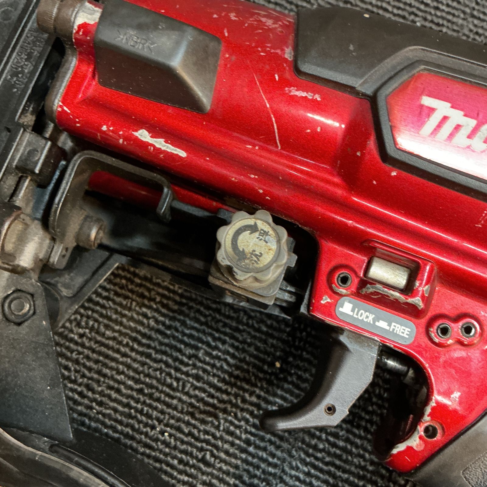 中古】マキタ(makita) 高圧エアネジ打ち機 AR411HR 【越谷店】 - メルカリ