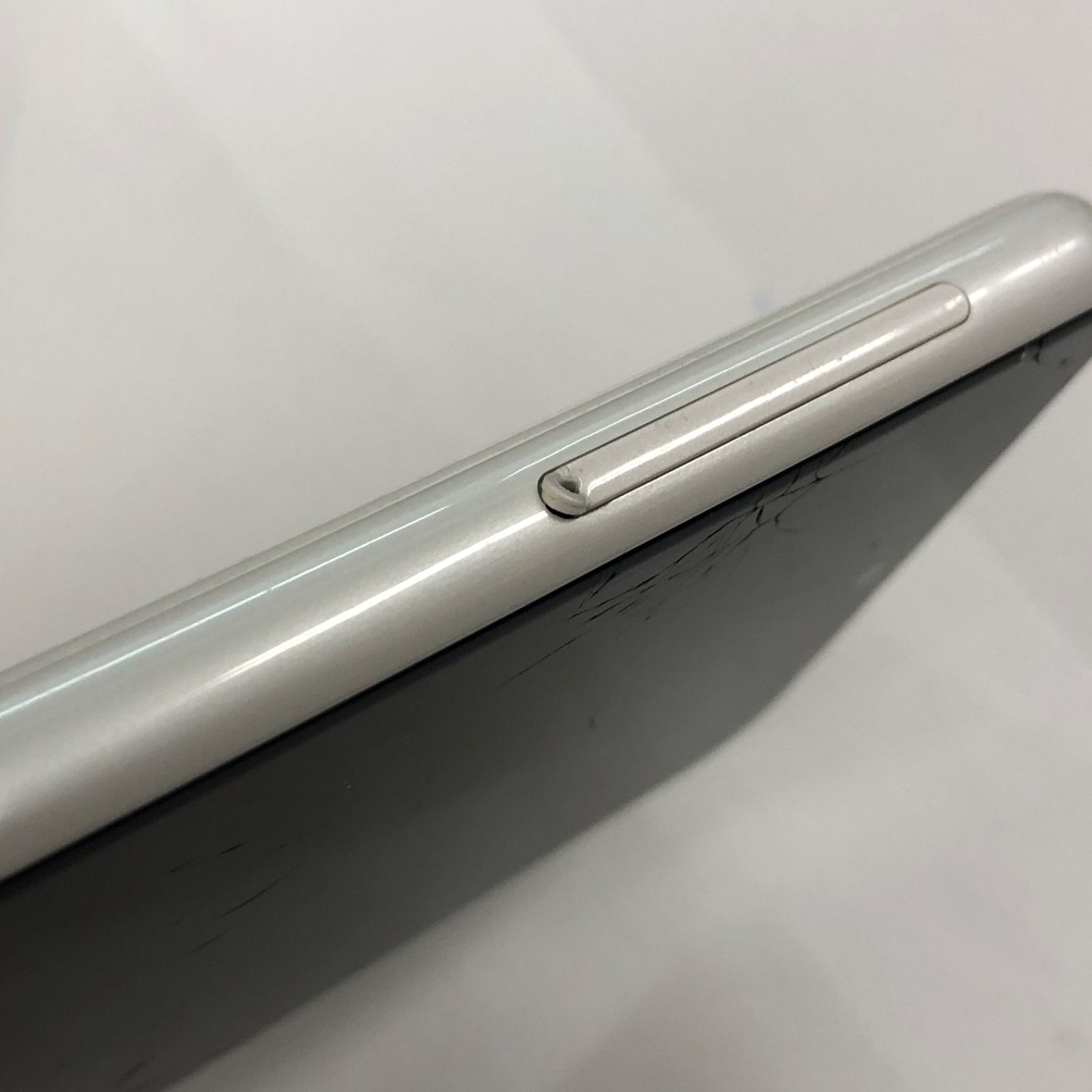 Galaxy A23 5G SCG18 ホワイト（訳あり・ジャンク）- メルカリ