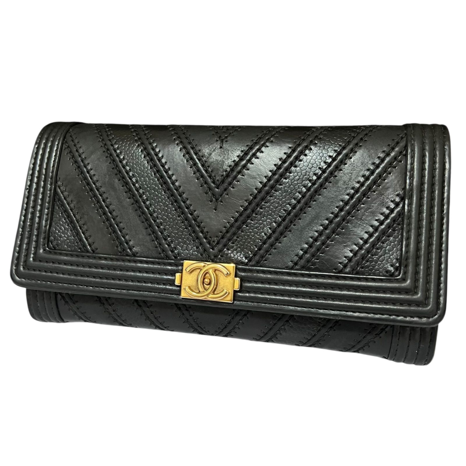 CHANEL シャネル ボーイシャネル シェブロンVステッチ チェーンウォレット CHANEL シャネル ボーイシャネル シェブロンVステッチ チェーン
