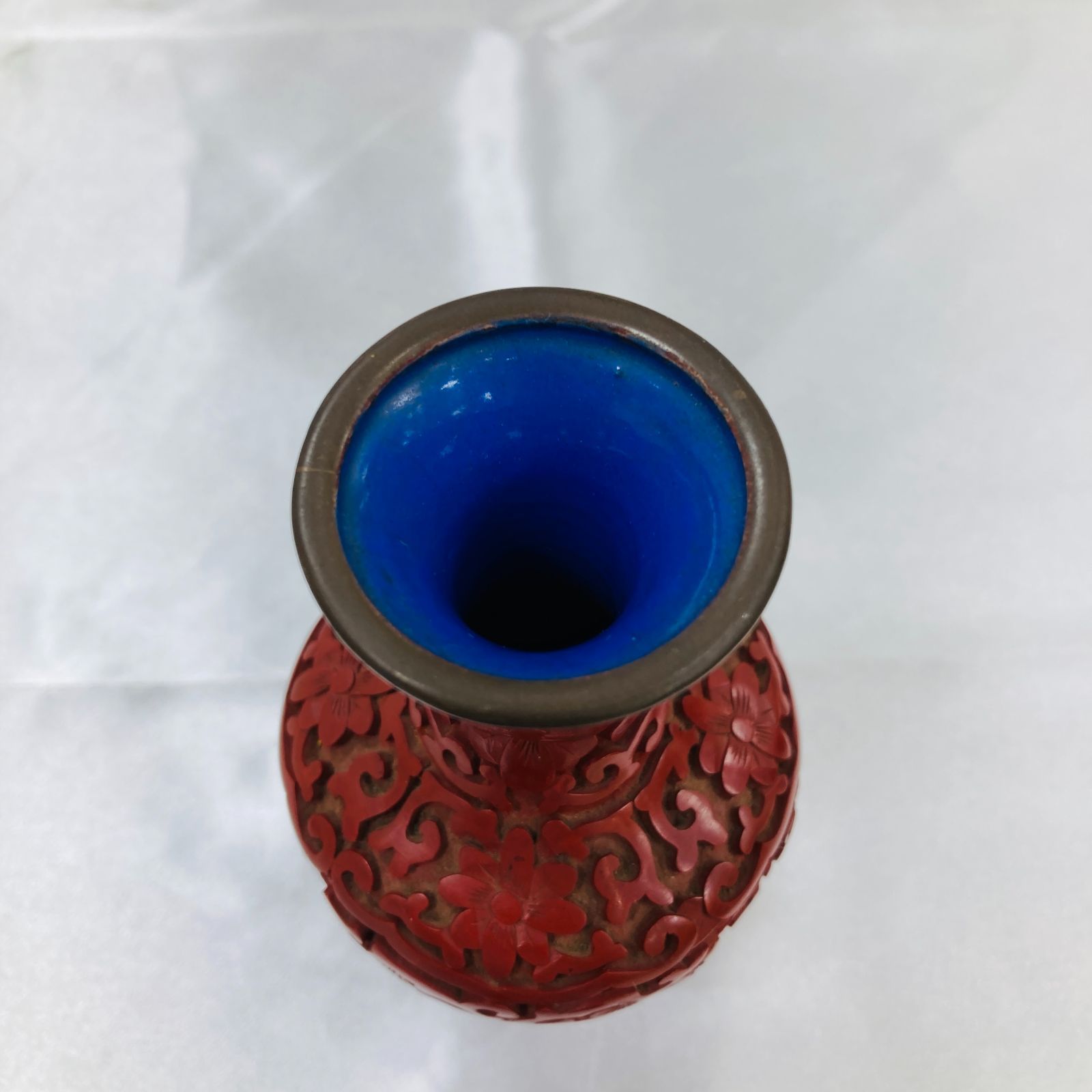 A【保管品】漆彫り花瓶 彫漆花瓶 堆朱 朱色の彫刻花瓶 置物 中国美術 