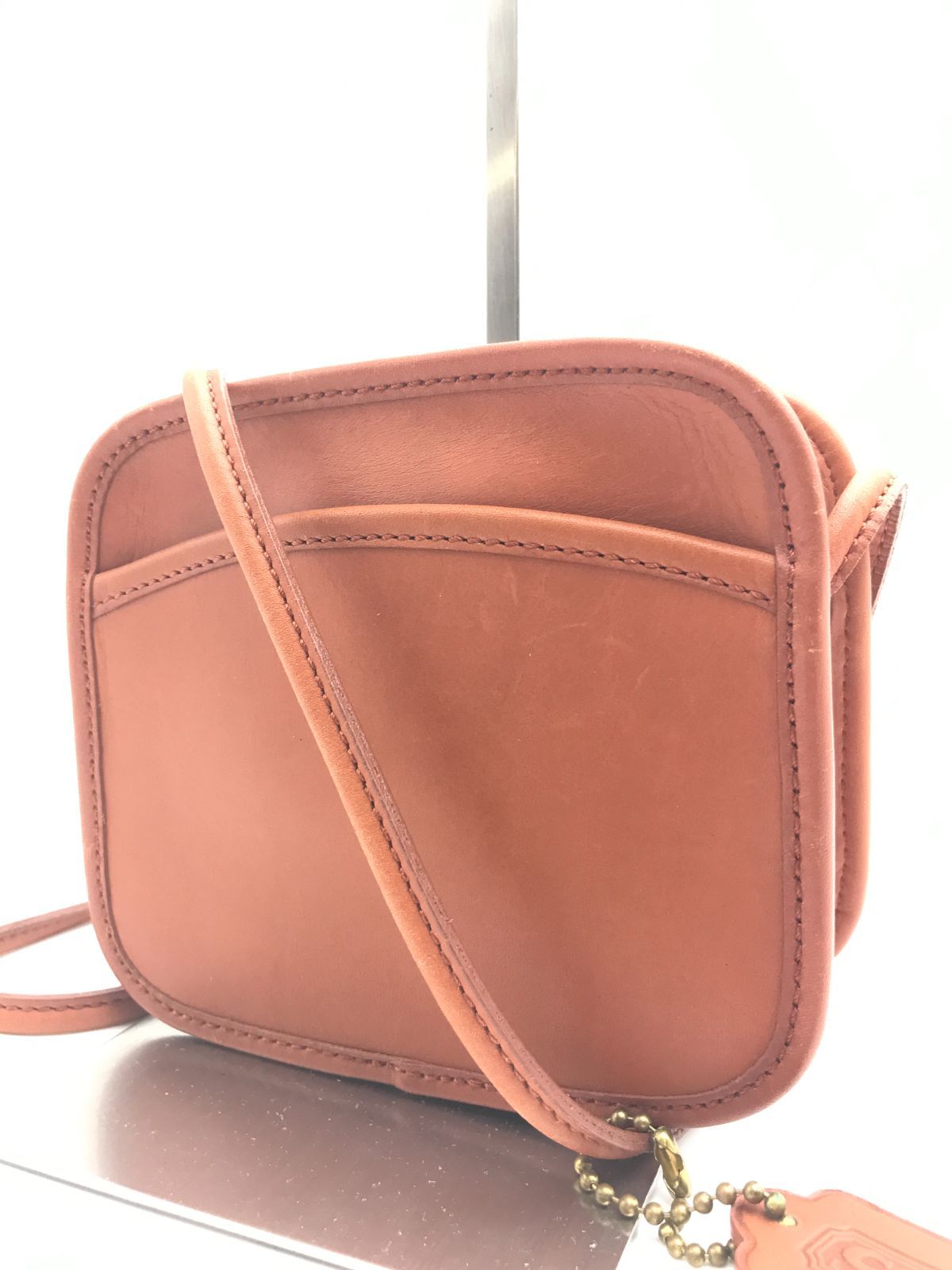 オールドコーチ　レザーショルダーバッグ OneMall provides Mercari products: COACH オールドコーチ ミニ