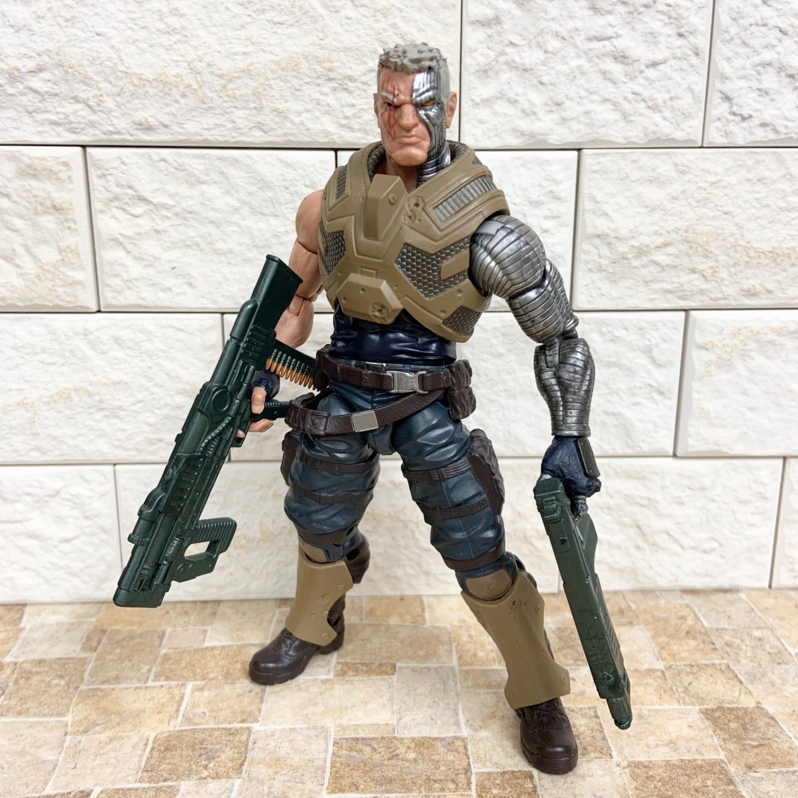 マーベルレジェンド X-MEN シリーズ1.0 ケーブル 6インチフィギュア 