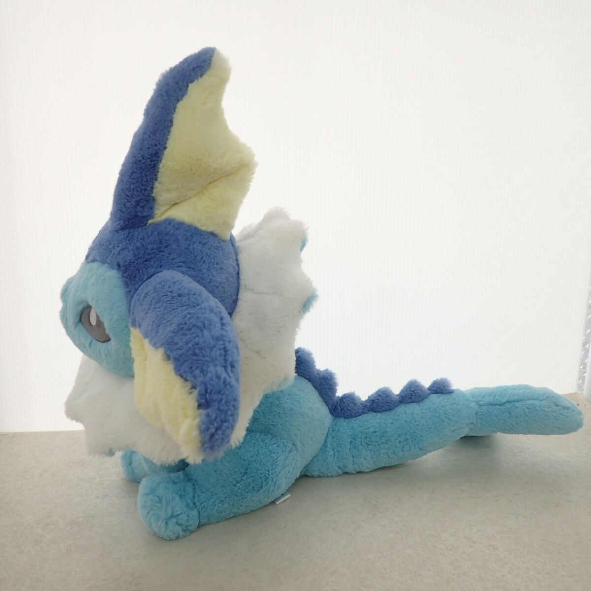 ポケモンセンター ふわふわ抱きぬいぐるみ シャワーズ 紙タグ無