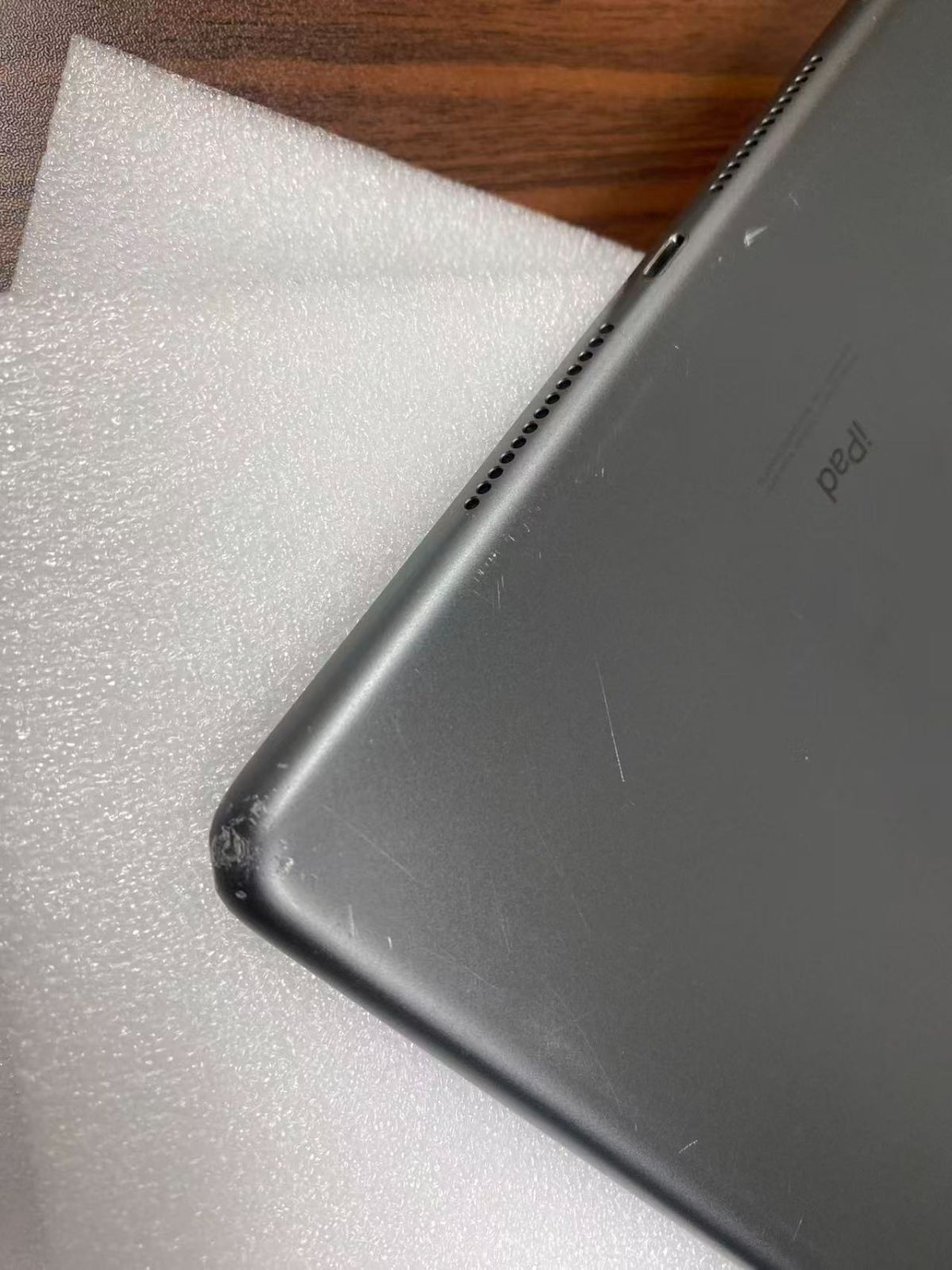 動作確認・初期化済み】電池97％Apple iPad 第7世代 Wi-Fi 128GB Space
